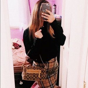 Meet your Posher, Becca
